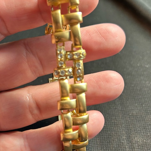 Elegant Basket weave Gold Bracelet with Crystal Accents. Unbranded - Picture 1 of 6